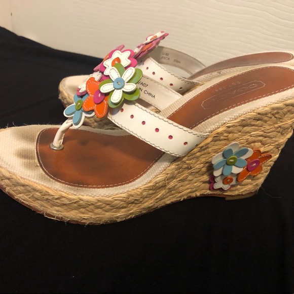 Coach sandals! - Picture 2 of 4